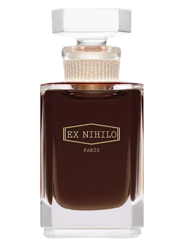 Oud perfume