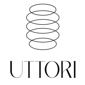 Uttori 五朵里 logo