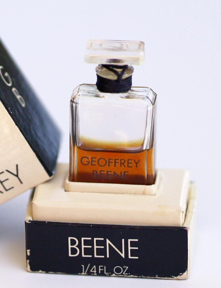 Geoffrey Beene Perfume Geoffrey Beene Perfume by Geoffrey Beene for Women UAE